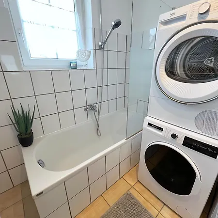 Apartment V 4 Personen - Monteurzimmer - - *