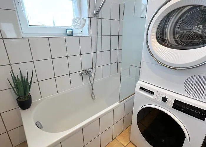 Apartment V 4 Personen - Monteurzimmer - - *
