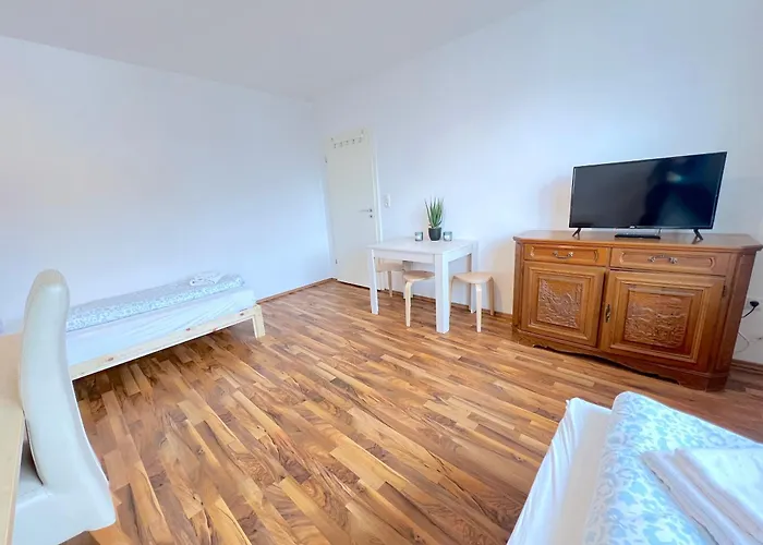 Apartment V 4 Personen - Monteurzimmer - - Dingolfing